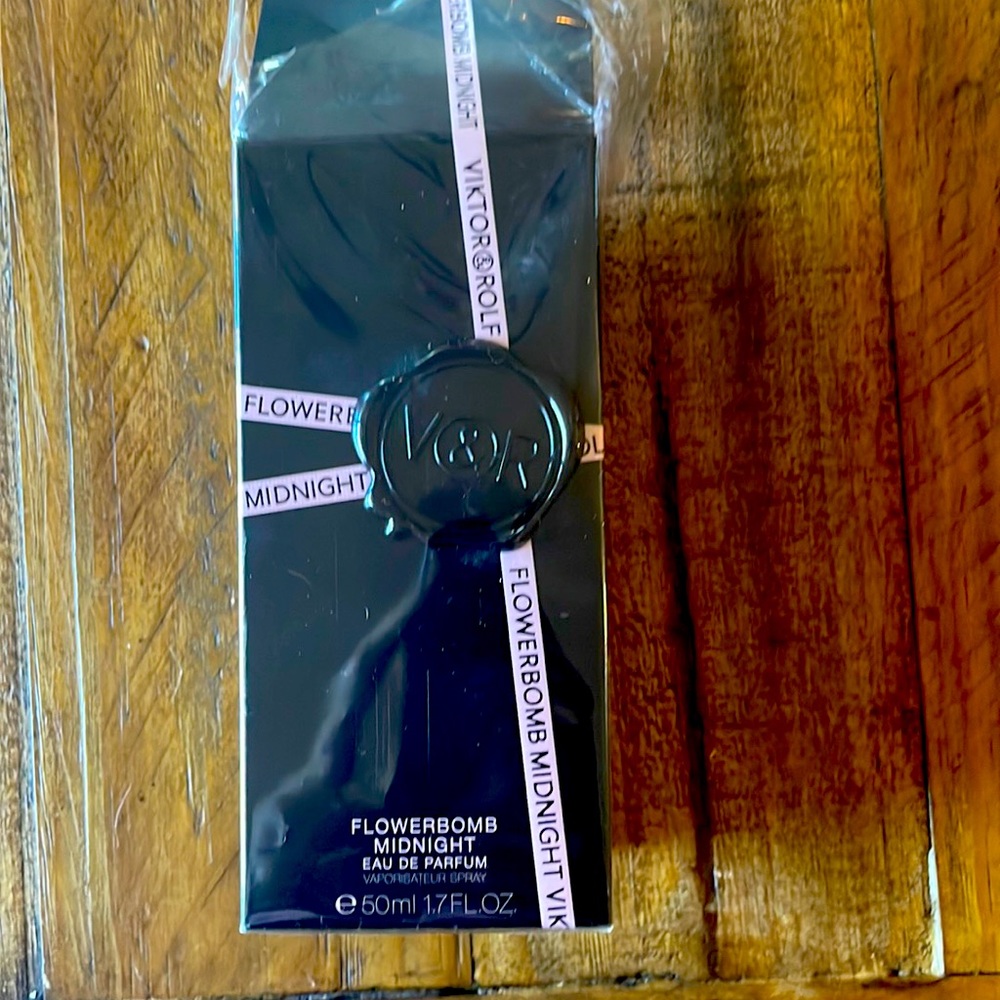 Viktor&Rolf Flower Bomb Midnight eau de parfum spray